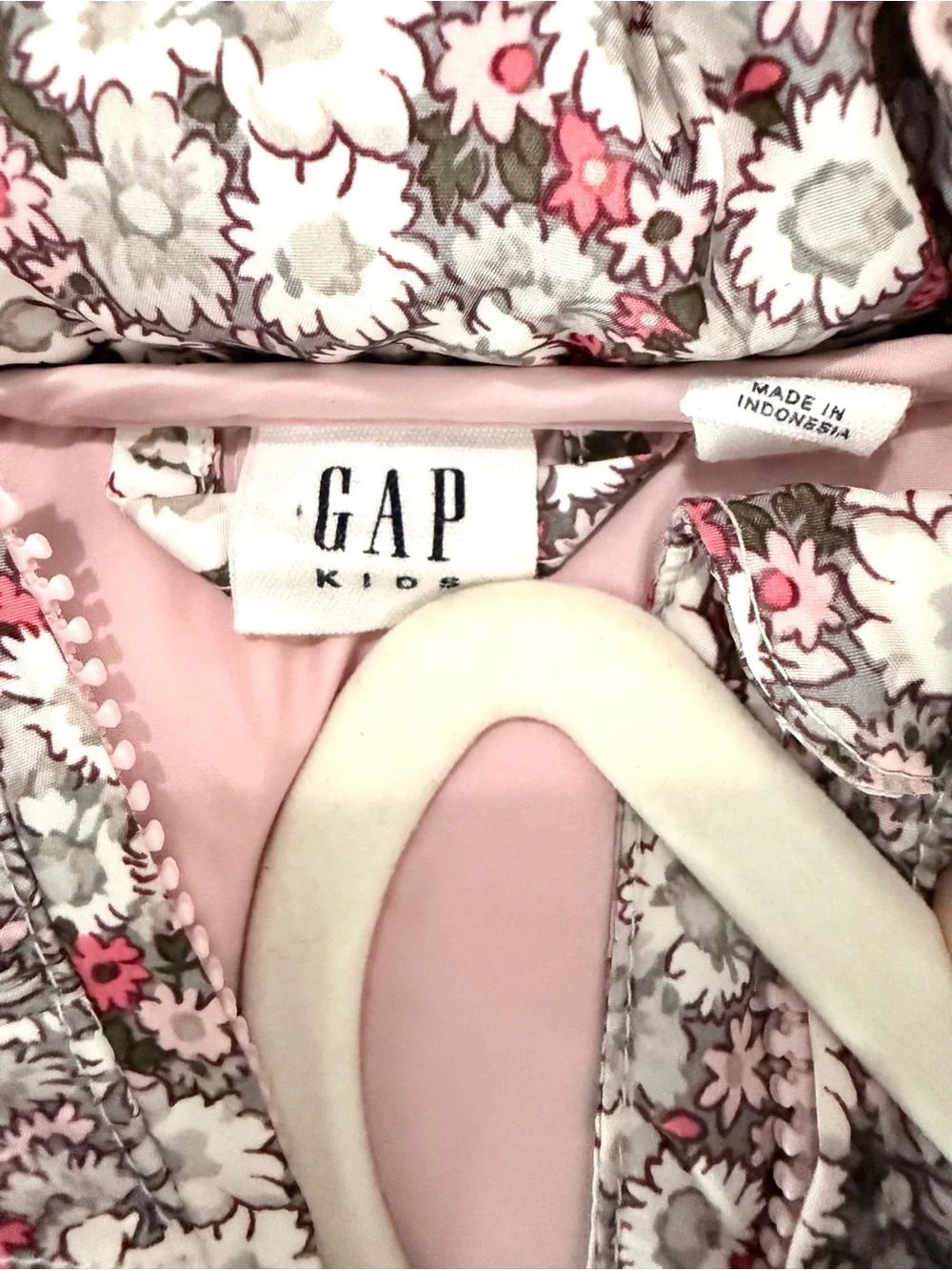 GAP Girls Quilted Floral Puffy Vest - Pink/Gray/White